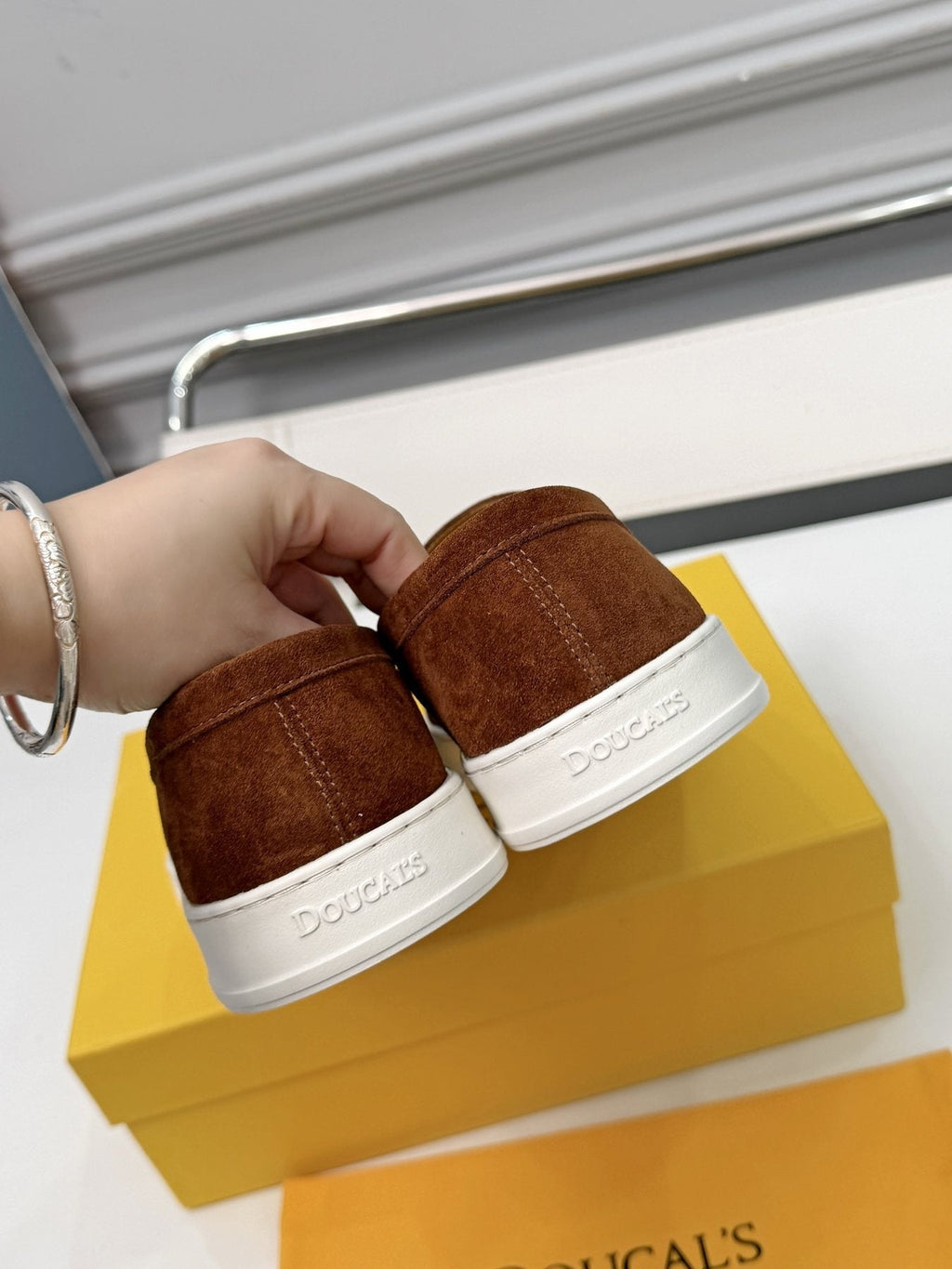 Doucal's Contrast-Sole Slip-On Shoes