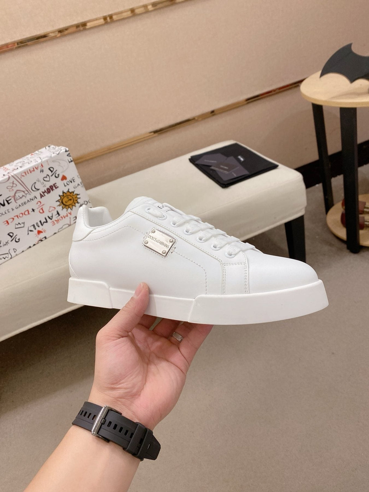 Dolce & Gabbana Low-Top Lace-Up Sneakers - Smooth Upper